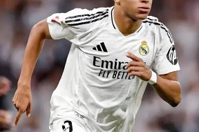 包含姆巴佩回归赛场，势不可挡首场状态亮眼，TL观众沸腾！的词条